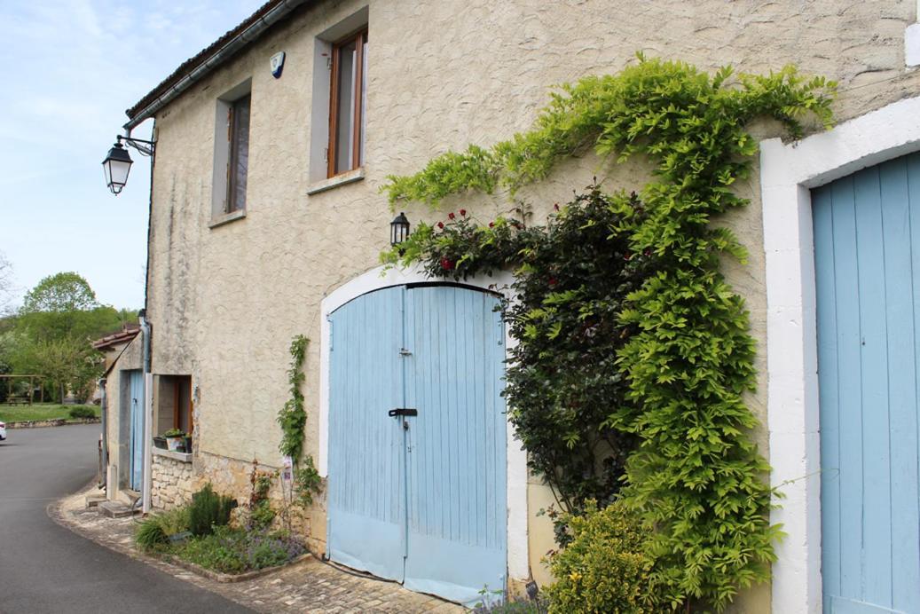 La Grange, 10 Rue Du Lavoir Saint-Martial-d'Albarede Dış mekan fotoğraf